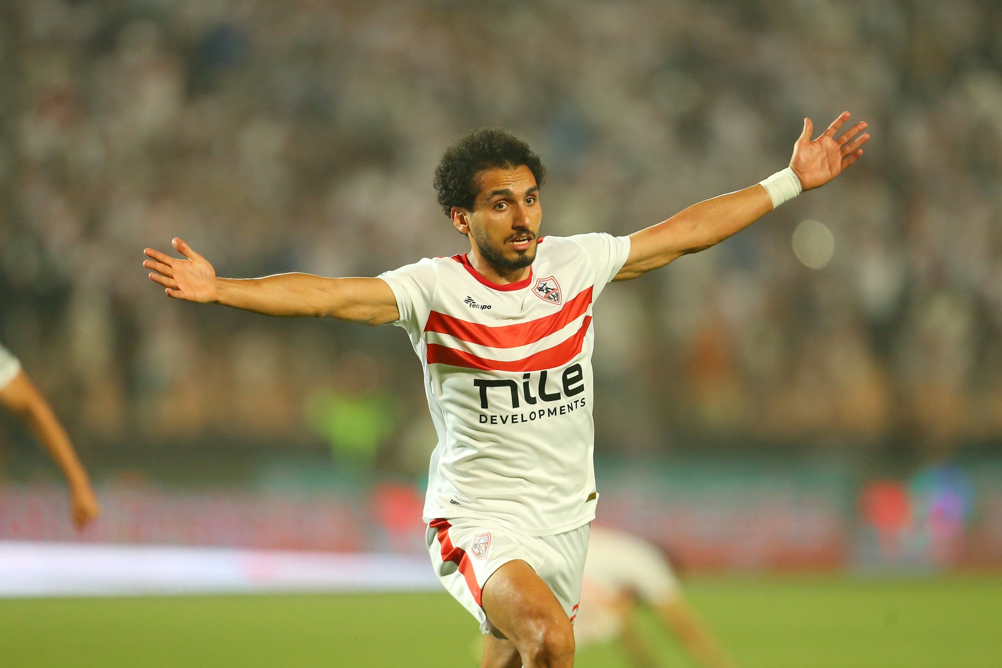 الزمالك يتوج بكأس الكونفدرالية بعد تجاوز نهضة بركان بالقاهرة