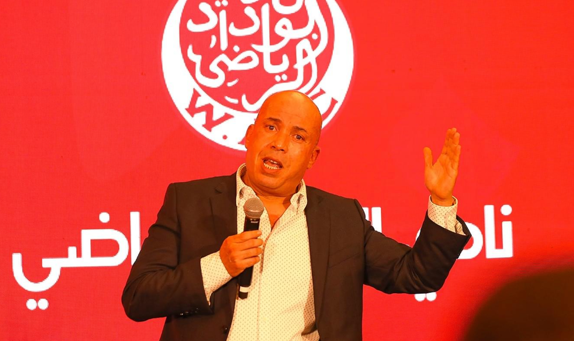 ضغط الأنصار يدفع إدارة الوداد لتقديم موعد الجمع العام الانتخابي