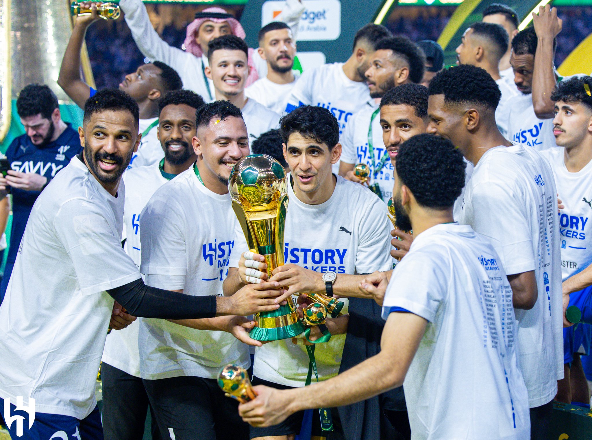 بعد أن أبكى رونالدو..بونو: كنا عازمين على تحقيق كل الألقاب ونحن عائلة في الهلال