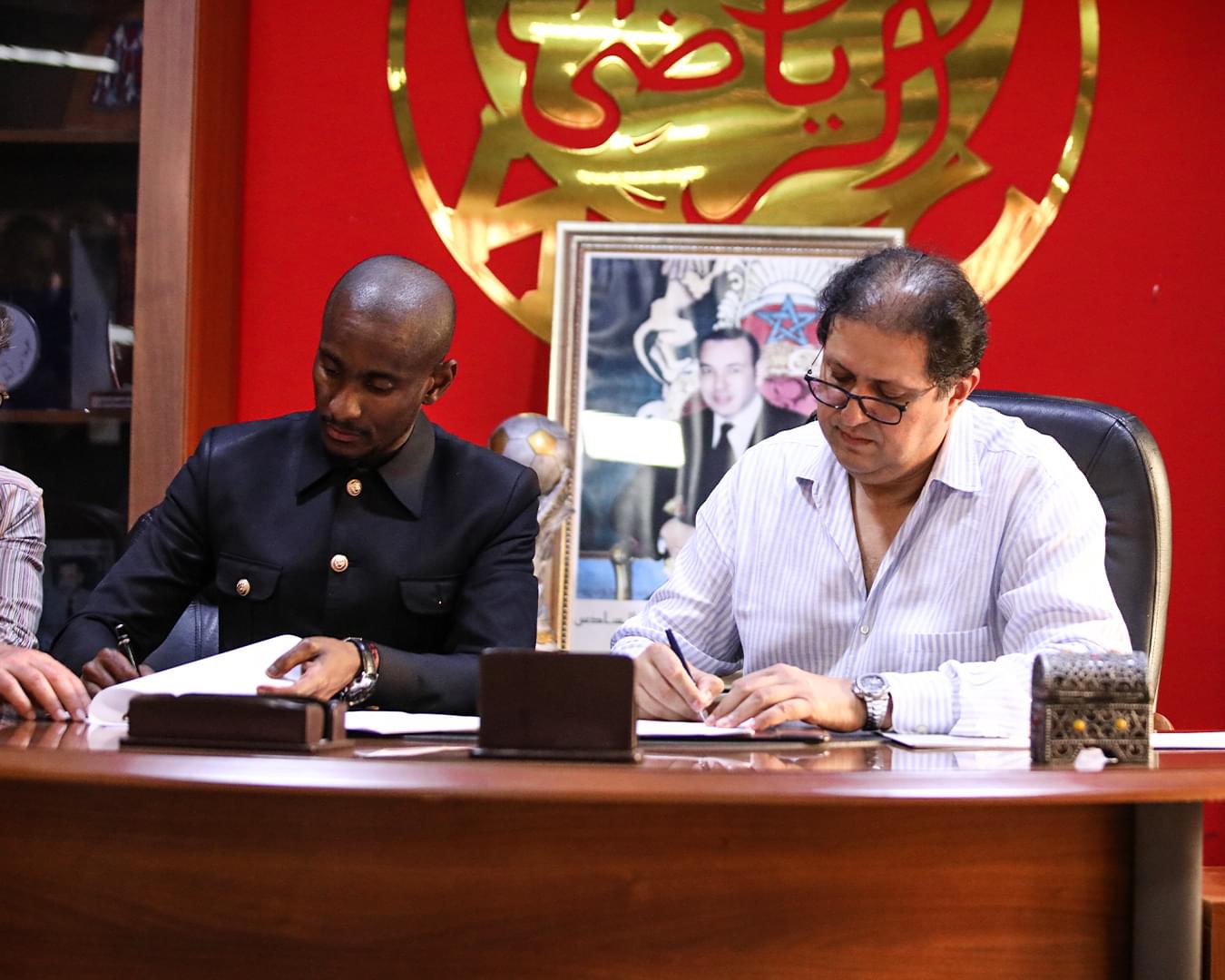 ملف الاختلالات المالية يلاحق أيت منا بعد تحقيق ازدواجية رئاسة جماعة المحمدية والوداد