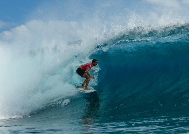 فوق أمواج تاهيتي.. بوخيام ينعش آمال المشاركة المغربية في الأولمبياد