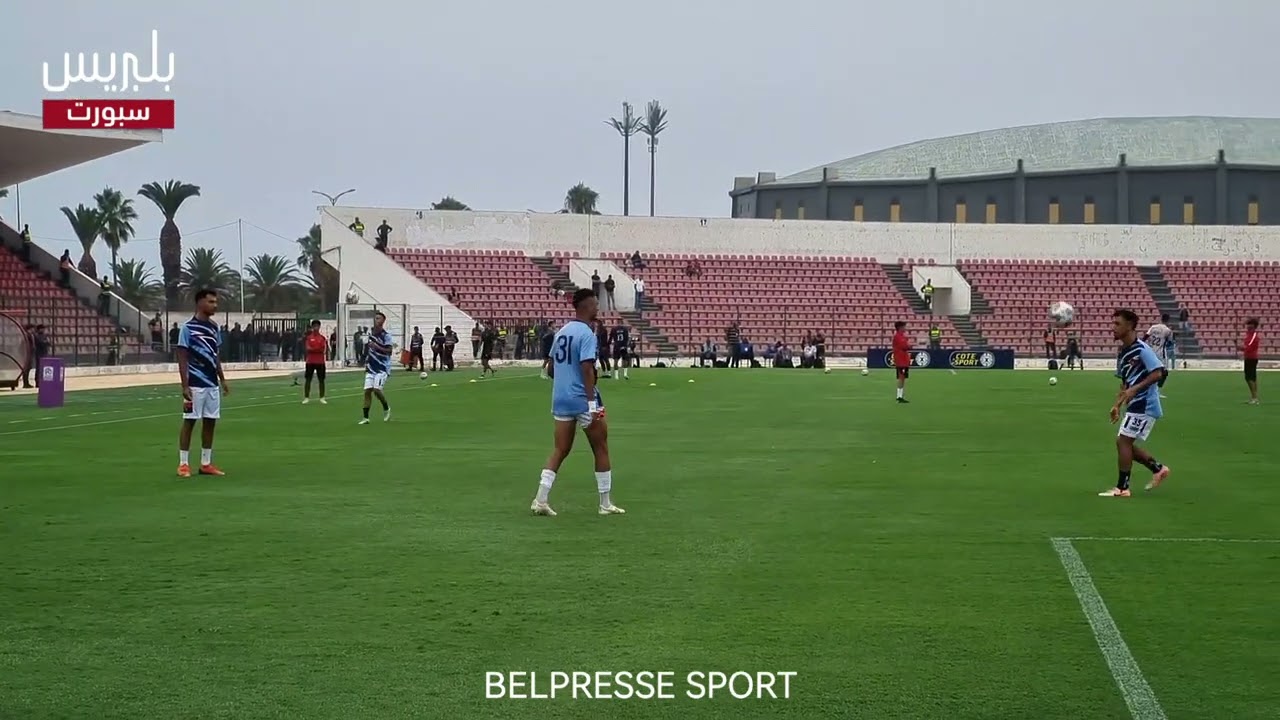 احماءات لاعبي الجيش الملكي وشباب المحمدية قبل انطلاق المباراة