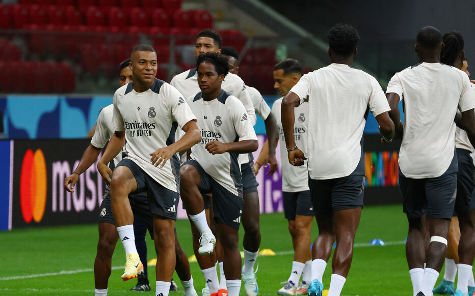 مبابي في أول ظهور له مع ريال مدريد في نهائي السوبر الأوروبي أمام أتالانتا