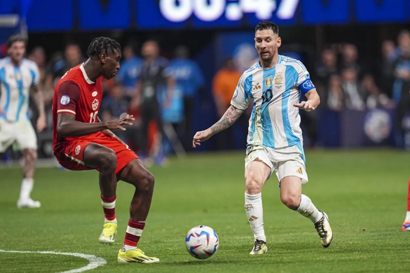 ميسي يغيب عن منتخب الأرجنتين في تصفيات المونديال بسبب الإصابة