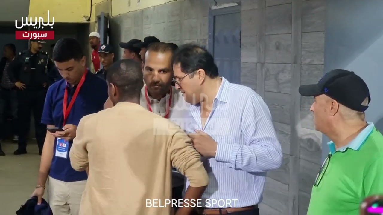 أبت منا يناقش مع موكوينا أسباب التعادل مع حسنية أكادير
