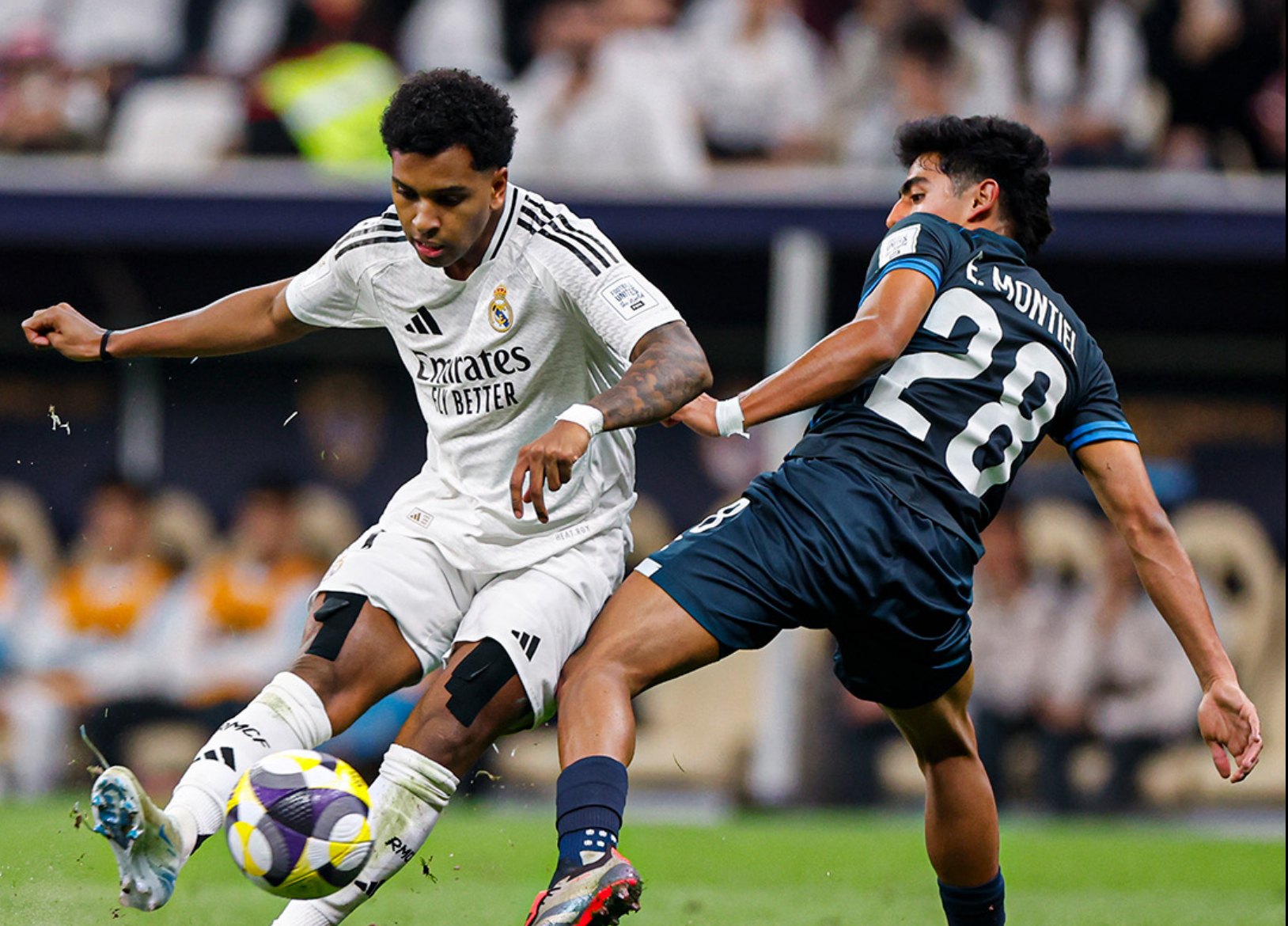 ريال مدريد يتوج بكأس القارات بعد ثلاثية في مرمى باتشوكا