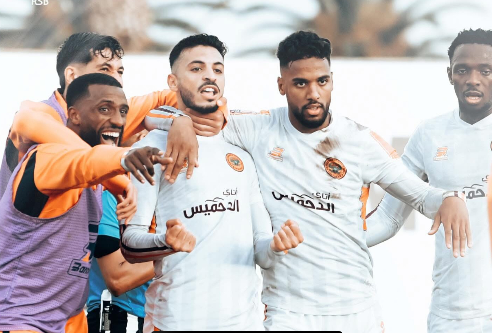 نهضة بركان يعزز صدارة البطولة الاحترافية بثنائية في شباك شباب المحمدية