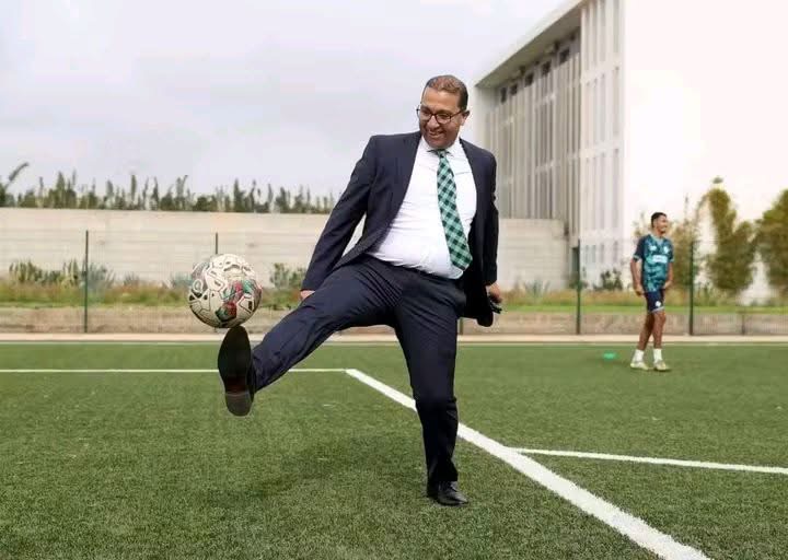 مثول رئيس الرجاء أمام قاضي التحقيق الاثنين القادم بسبب نزاع مع أحد المستشهرين