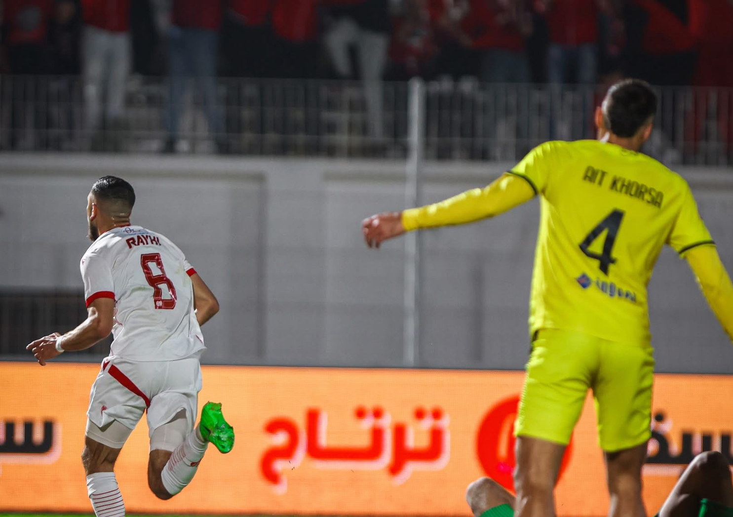 المغرب الفاسي يكتسح الوداد برباعية تاريخية ويشعل صراع البطولة الاحترافية