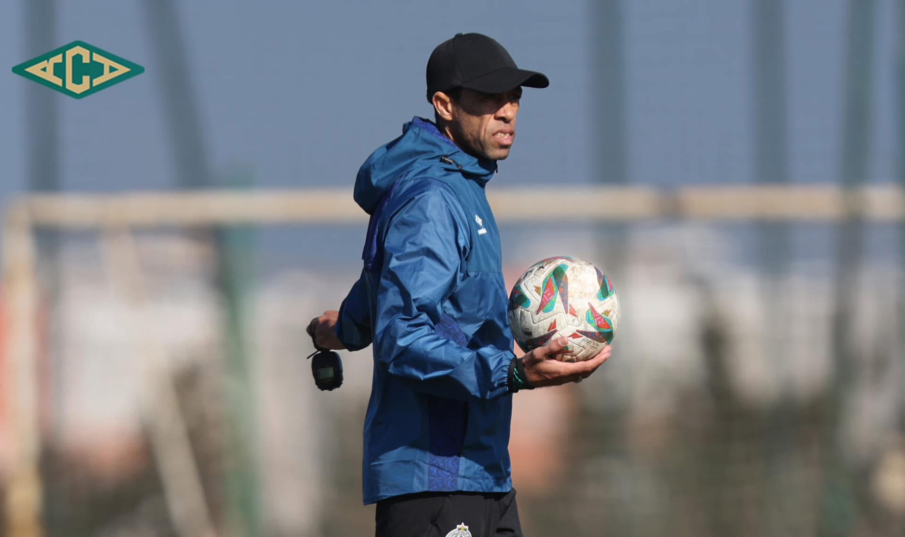 الرجاء في ورطة قبل مواجهة صن داونز..من سيشرف على تدريب الفريق؟