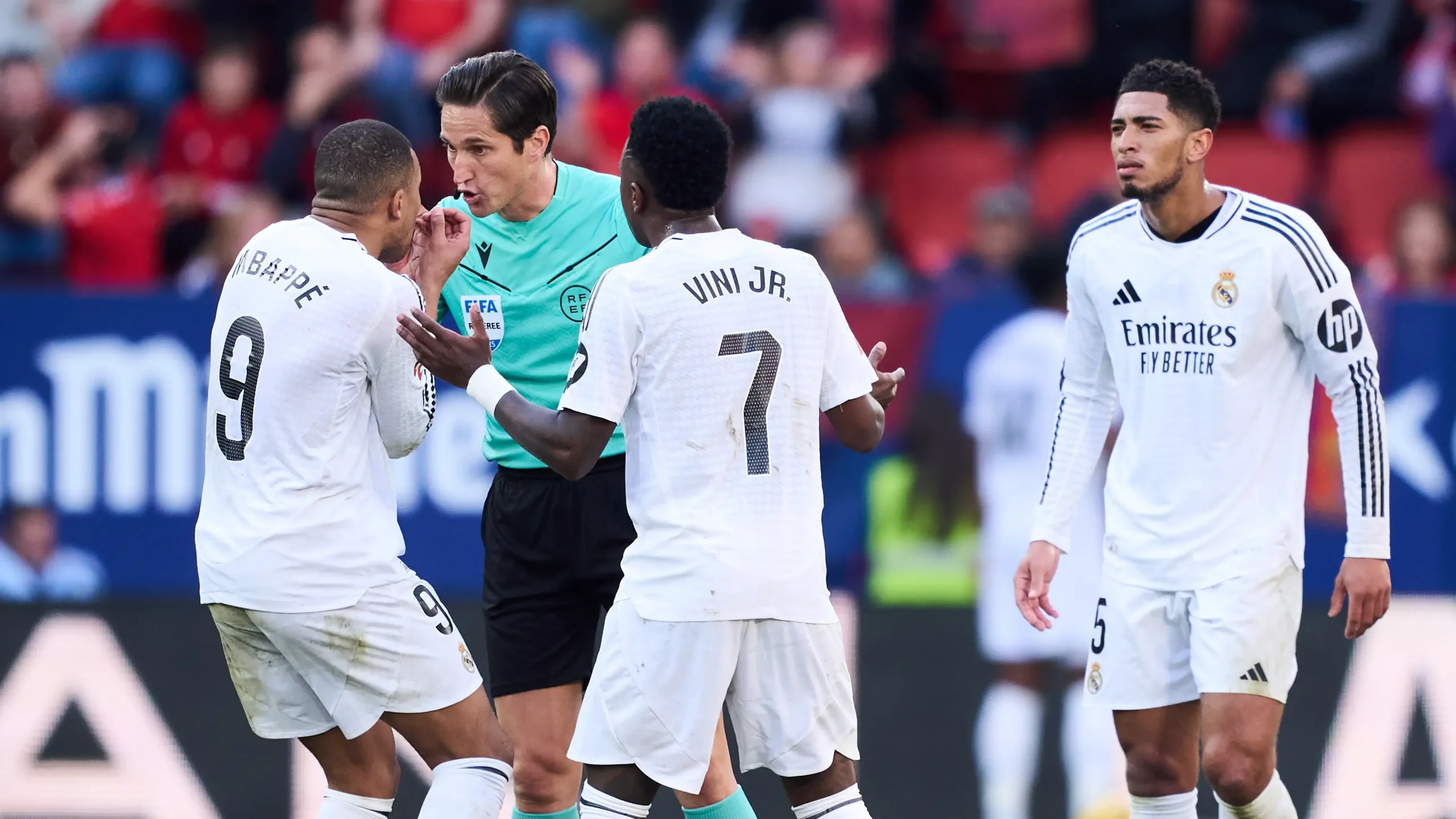 الاتحاد الإسباني يوقف الحكم مونتيرو بسبب مباراة أوساسونا وريال مدريد