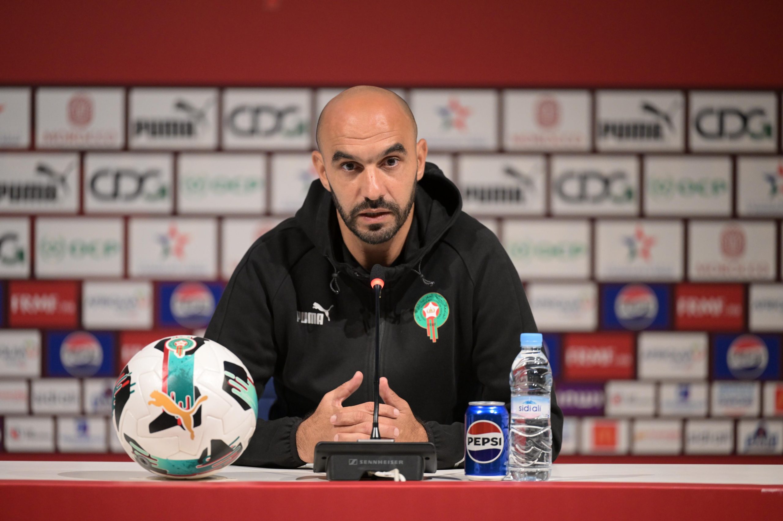 بحضور إيكامان والطالبي وندير..وجوه جديدة في قائمة “الأسود” لمواجهتي النسجر وتنزانيا