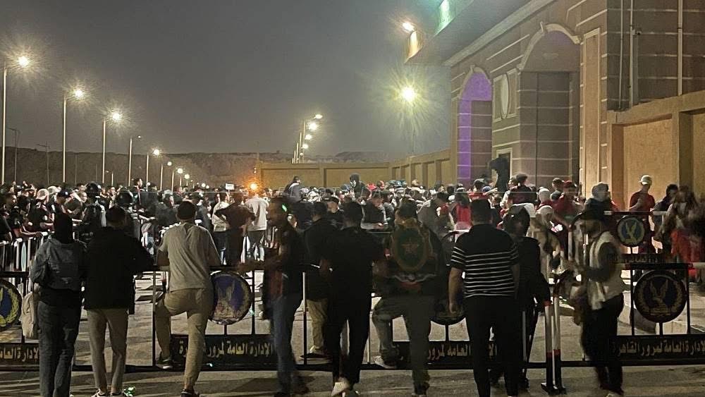 بعد أحداث القاهرة المؤسفة..إدارة الجيش الملكي تحتج لدى “الكاف”