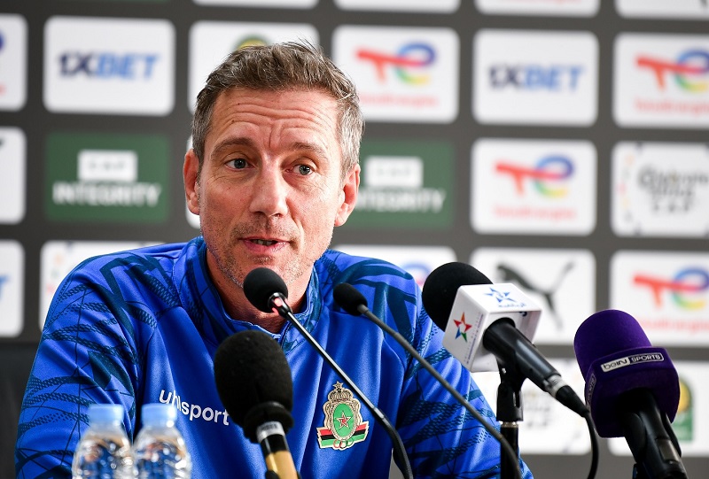 الجيش الملكي يرمي بثقله أمام بيراميدز: دوس سانتوس يعد بـ”رد قوي” وأجوغلال يرفع شعار “الكل للكل”