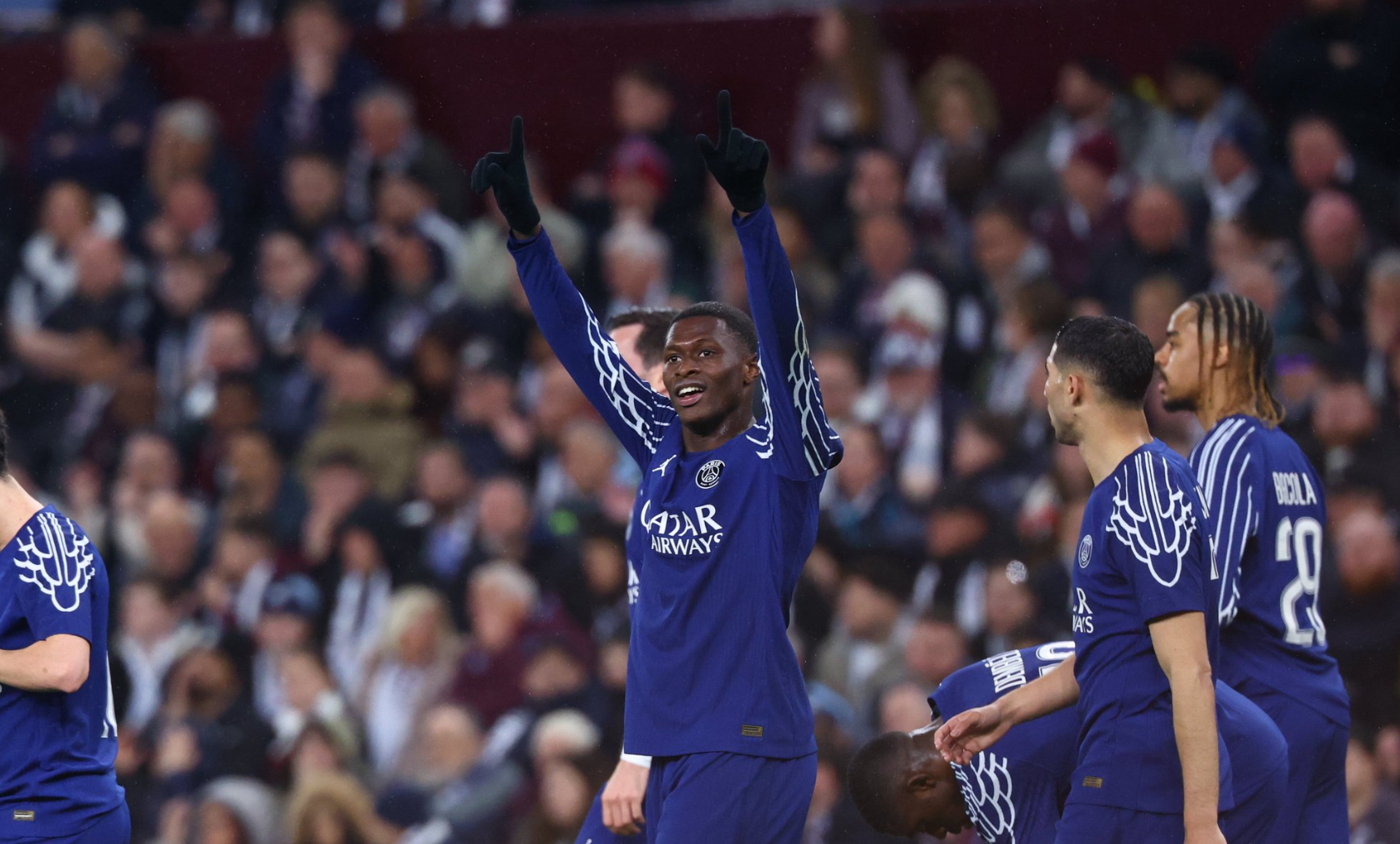 دوري أبطال أوروبا..باريس سان جرمان يعبر لدور النصف رغم “ريمونتادا” أستون فيلا