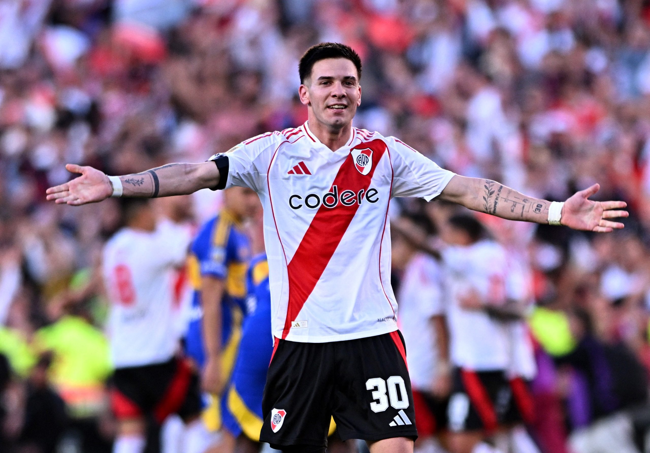 رسميًا: ريال مدريد يضم الموهبة الأرجنتينية فرانكو ماستانتونو حتى 2031