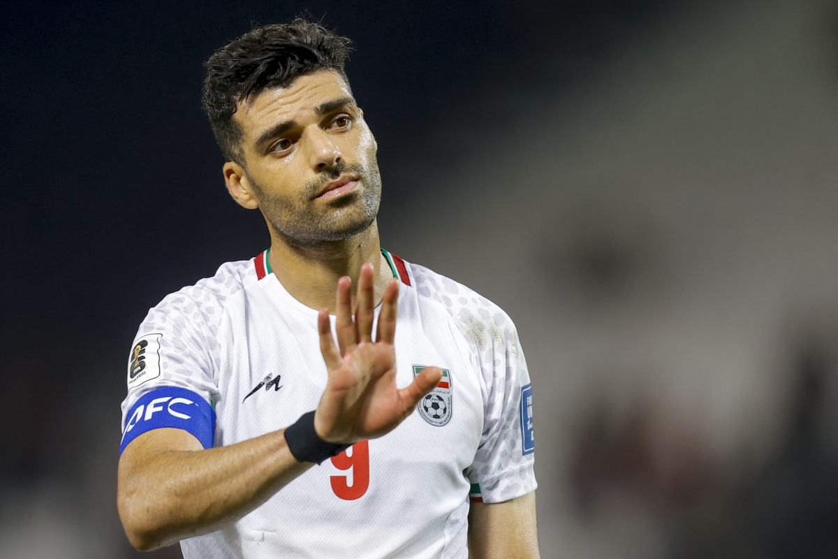 مهدي طارمي مهدد بالغياب عن كأس العالم للأندية بسبب إغلاق المجال الجوي الإيراني