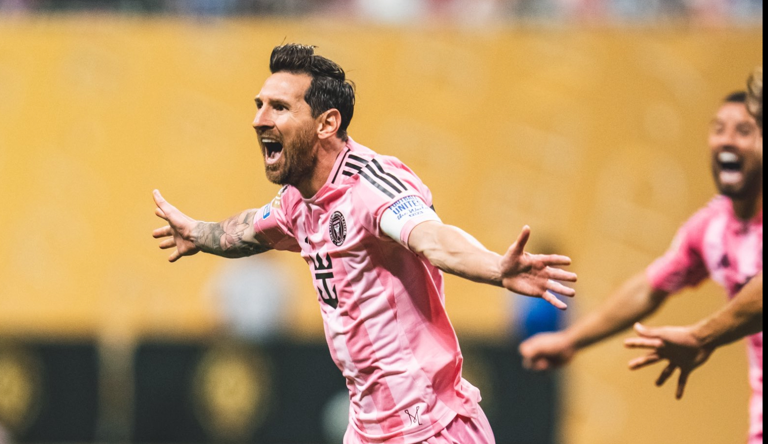 ميسي يقود إنتر ميامي للفوز على بورتو ويشعل صراع التأهل