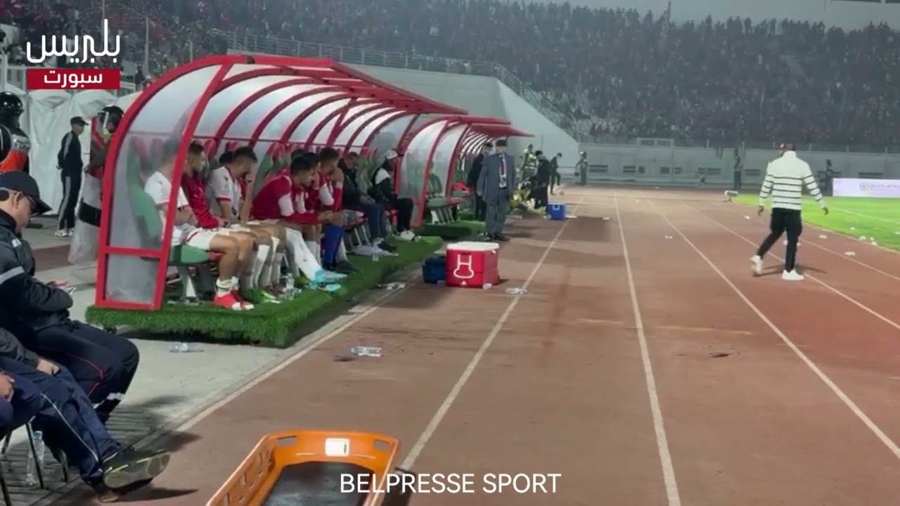 خيبة أمل لاعبي الوداد بعد تلقي الهدف الرابع أمام الماص