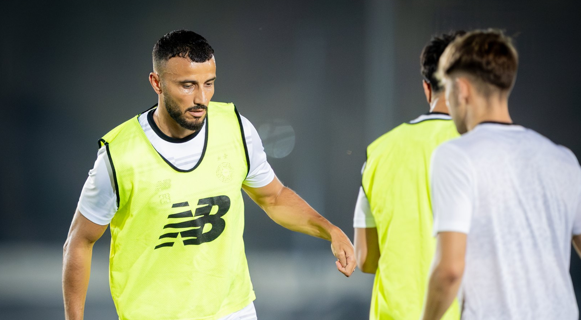 رومان سايس يعود إلى الميادين بعد غياب دام أربعة أشهر بسبب الإصابة