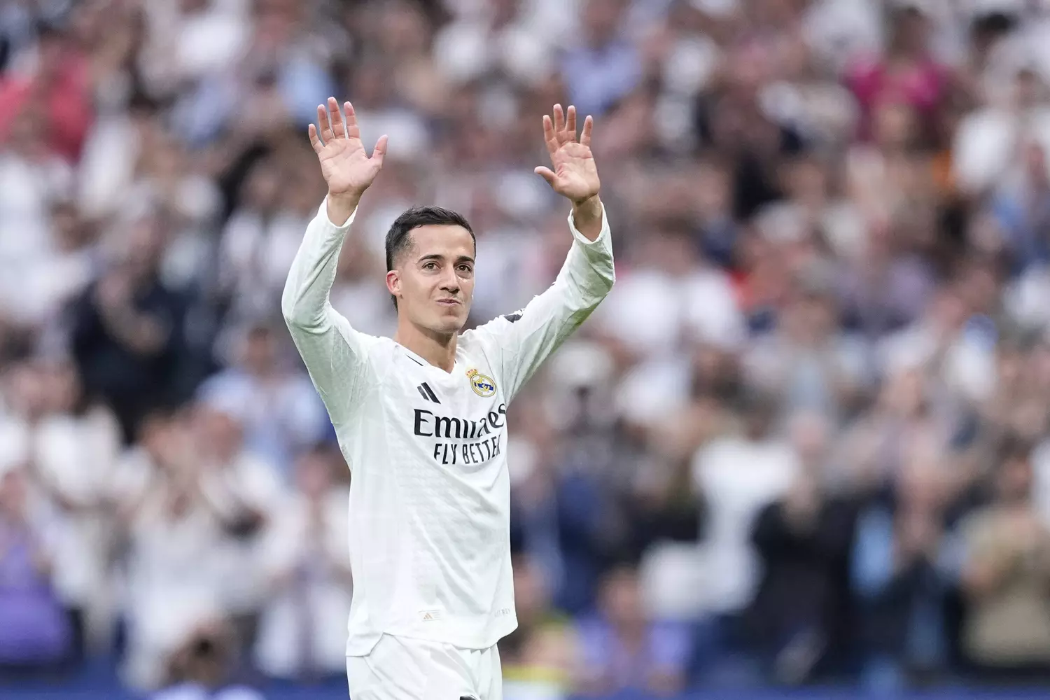 رسميًا.. ريال مدريد يعلن رحيل لوكاس فاسكيز بعد 17 عامًا من العطاش