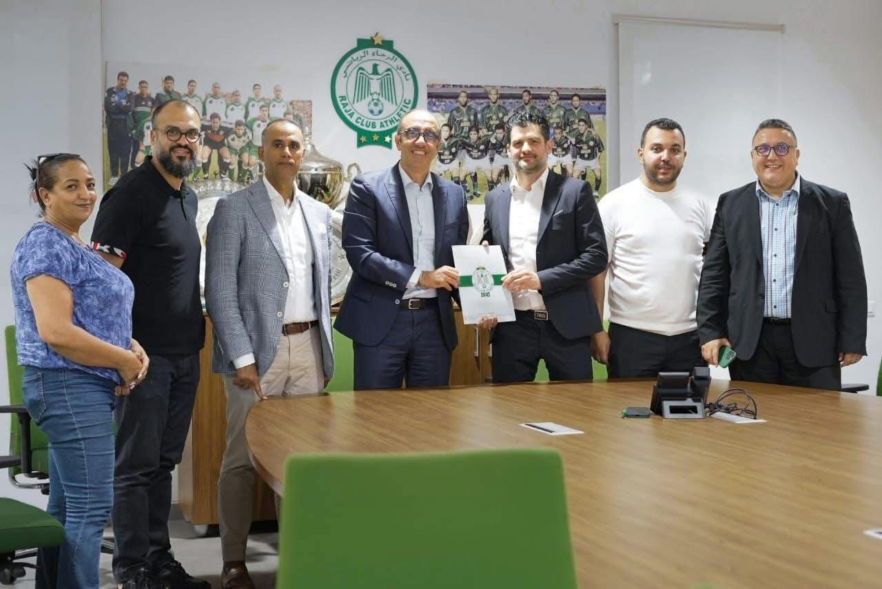 سيباستيان سوماكال.. من هو المدير الرياضي الجديد لنادي الرجاء الرياضي؟