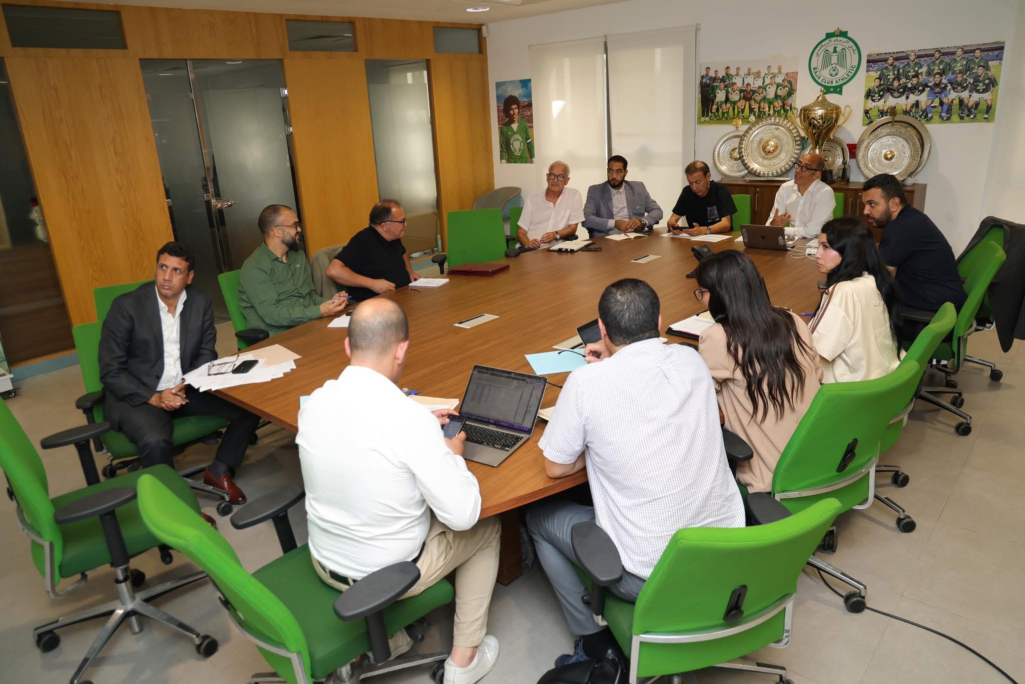 الرجاء الرياضي يطلق حملة غير مسبوقة للانخراط ويستهدف بلوغ 1000 منخرط