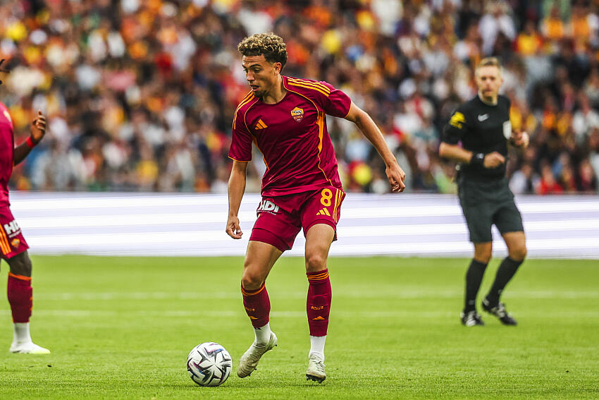 نايل العيناوي مستعد لحمل قميص المنتخب المغربي