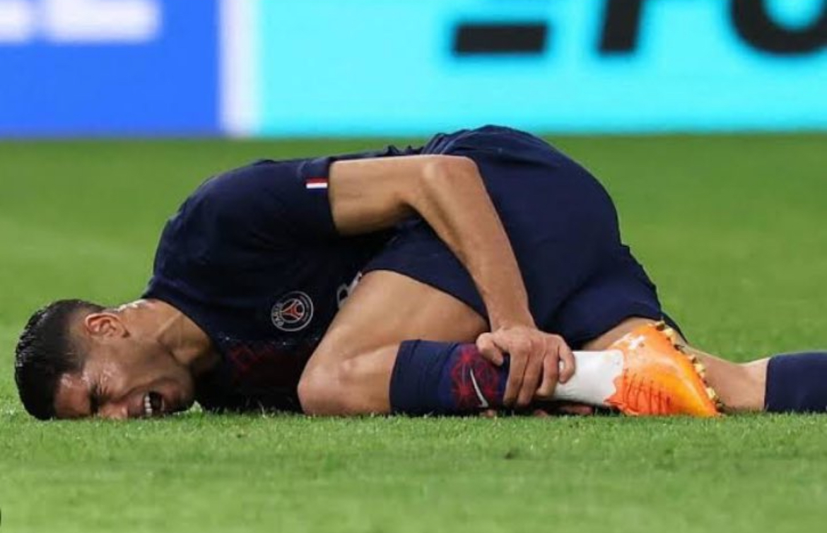 هل يغيب حكيمي عن “الكان”؟.. إصابة تُثير القلق في باريس والرباط