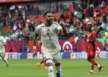 محرز: هدفنا بلوغ نهائي كأس أفريقيا ونؤمن بقوة العمل الجماعي