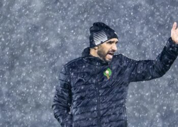 أسود الأطلس يواصلون التحضيرات لمواجهة مالي بحصة مسائية ماطرة