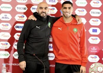 الركراكي يؤكد مشاركة حكيمي أمام زامبيا..رسميا أم بديلا؟