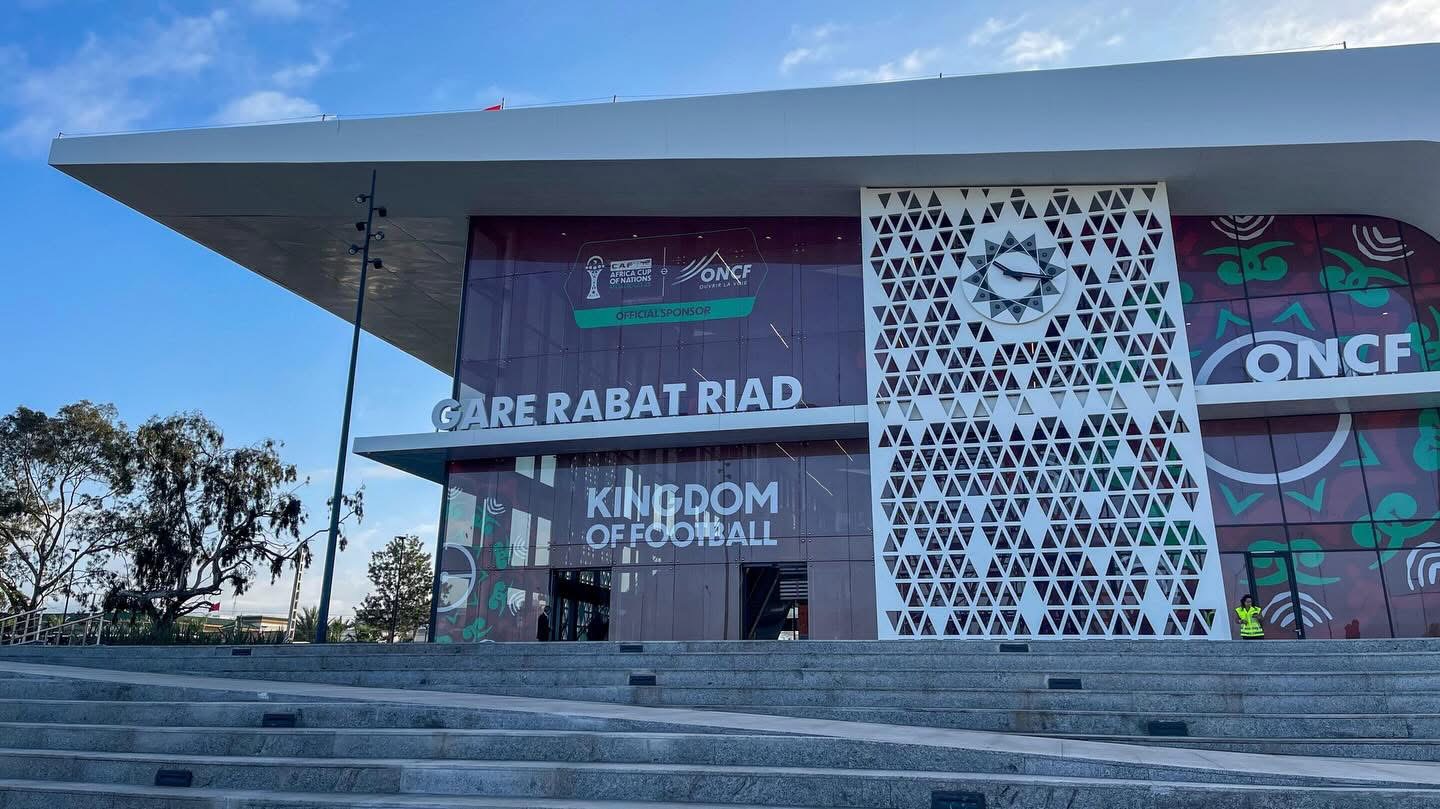 برنامج خاص للقطارات وتخفيضات لرحلات جماهير “الكان”