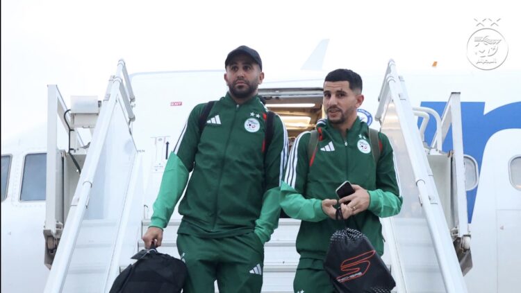 استقبال حافل لبعثة المنتخب الجزائري في الرباط قبل ضربة بداية الكان